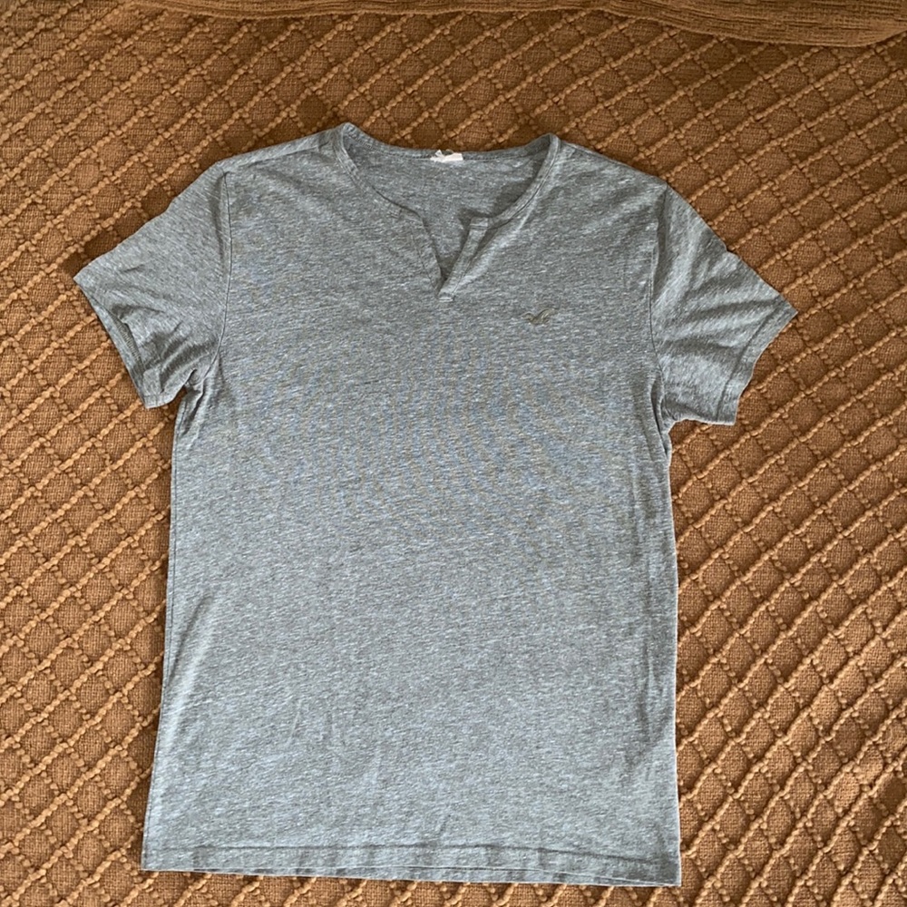 Hollister T-shirt